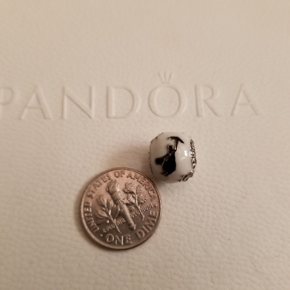 Disney/pandora Mary Poppins charm - Picture 2 of 8